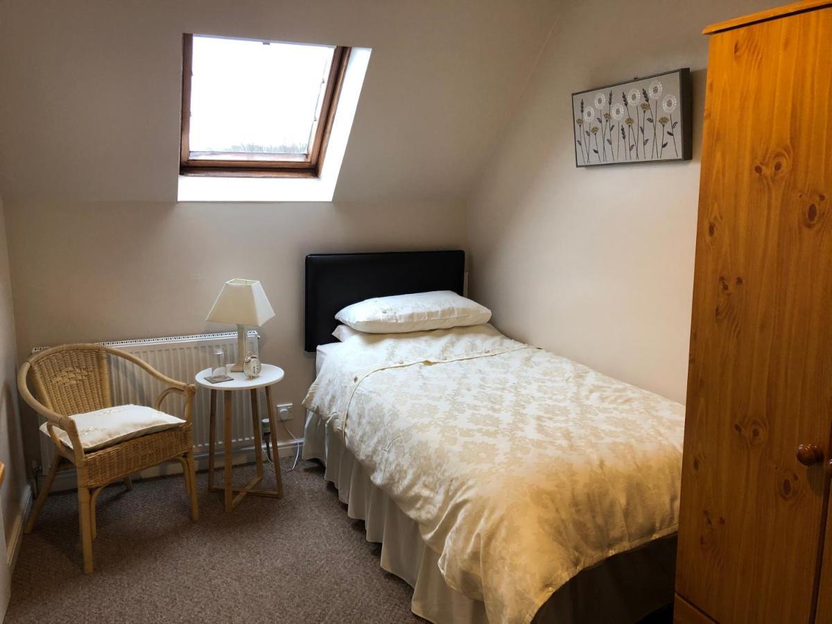Fairview Bed And Breakfast Airdrie Eksteriør bilde