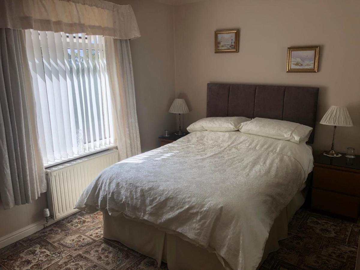 Fairview Bed And Breakfast Airdrie Eksteriør bilde
